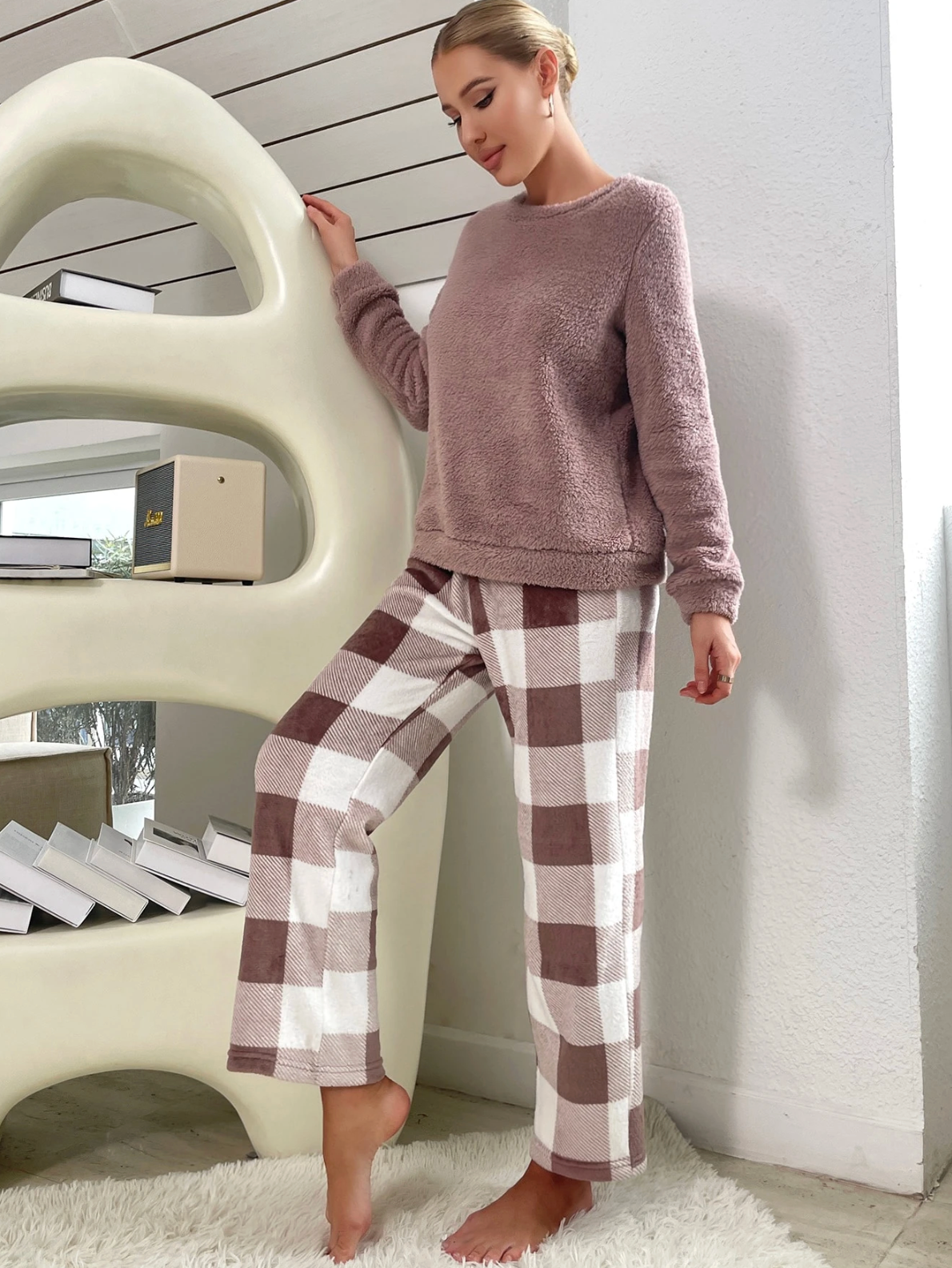 Aurelia Plush Comfort Set