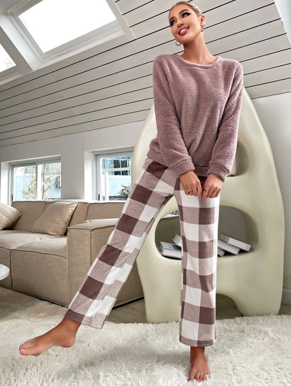 Aurelia Plush Comfort Set