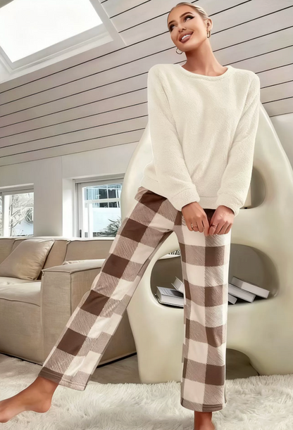 Aurelia Plush Comfort Set