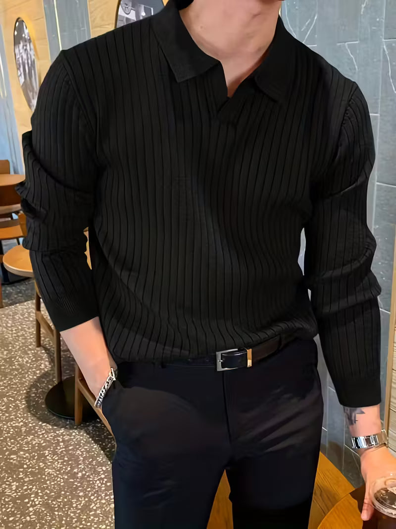 Louvre V-Neck Knit Pullover